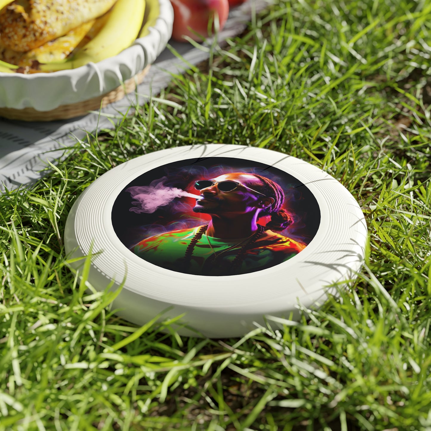 Snoop Frisbee