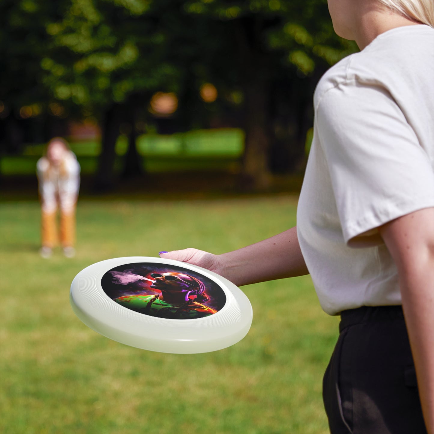 Snoop Frisbee